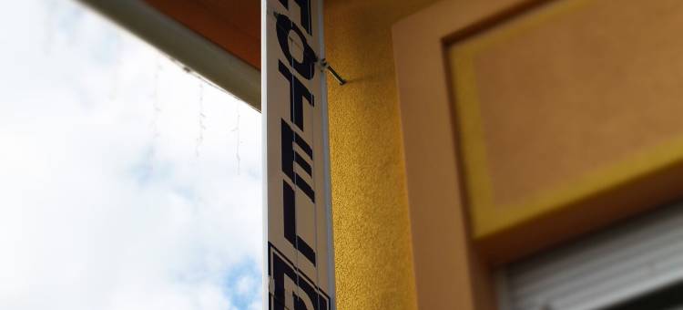 蒂卡 DM 11 号伽尼酒店(Garni Hotel 11Tica DM)图片