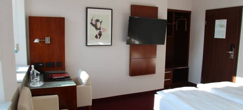 阿迪那酒店(Adena Hotel)图片