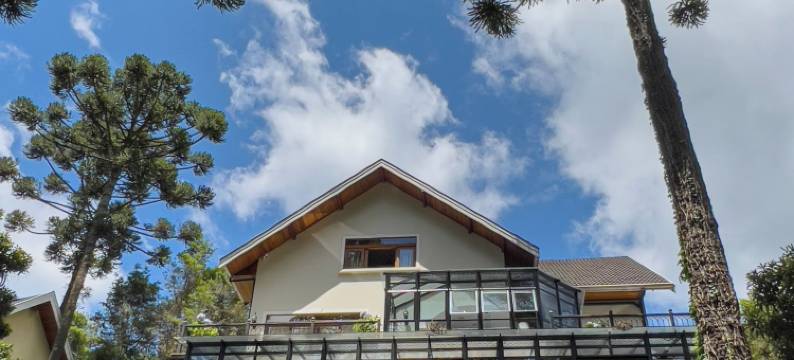 阿劳卡里亚旅馆(Araucária Lodge - 800 Metros do Capivari)图片