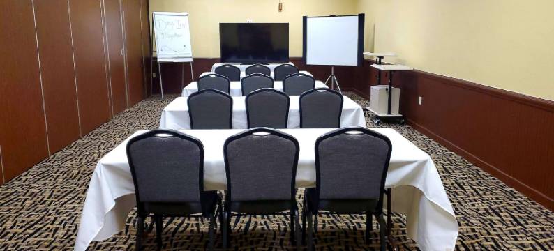 泰特斯维尔肯尼迪太空中心戴斯酒店(Days Inn by Wyndham Titusville Kennedy Space Center)图片