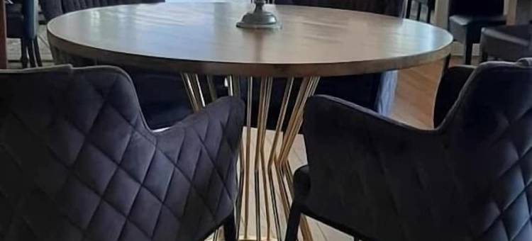 贝尔维酒店(Logis Hotel Bellevue Restaurant la Pomme d'Or)图片