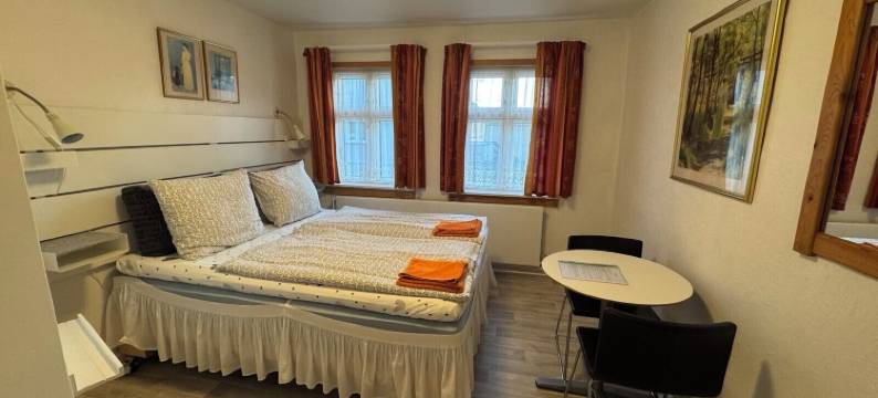 鲁兹克宾假日客房酒店(Holiday Rooms Rudkøbing)图片