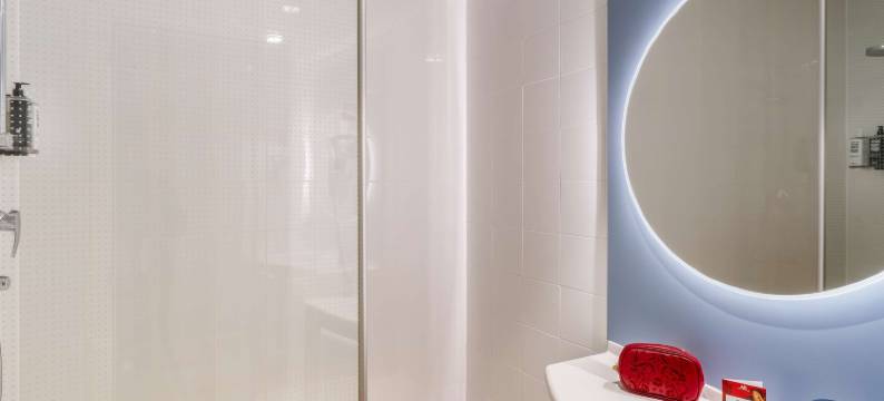 宜必思巴塞罗那广场 Glories 22 酒店(Ibis Barcelona Plaza Glories 22)图片