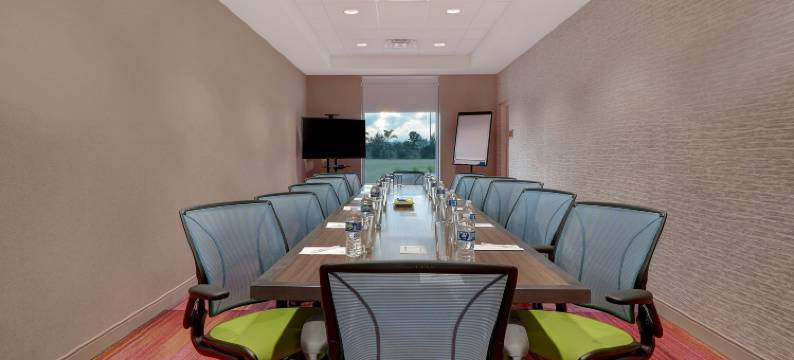 希尔顿家2套房湖木牧场(Home2 Suites by Hilton Lakewood Ranch)图片