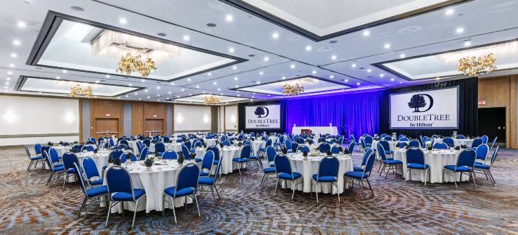 塔尔萨沃伦广场逸林酒店(DoubleTree by Hilton Tulsa - Warren Place)图片