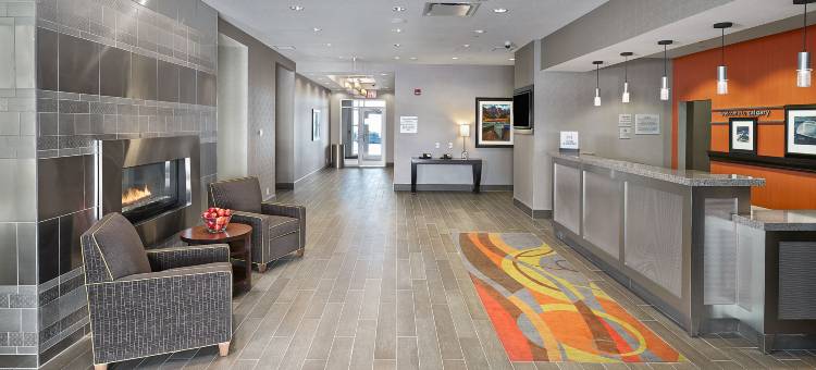 欢朋希尔顿卡尔加里机场北酒店(Hampton Inn by Hilton Calgary Airport North)图片
