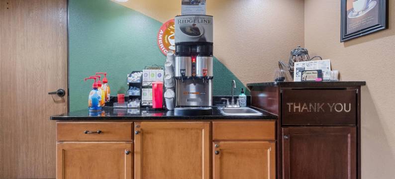 格林贝东美吟温德姆酒店(AmericInn by Wyndham Green Bay East)图片