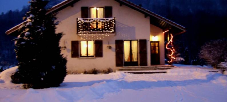 Chalet in La Bresse near Ski Slopes图片