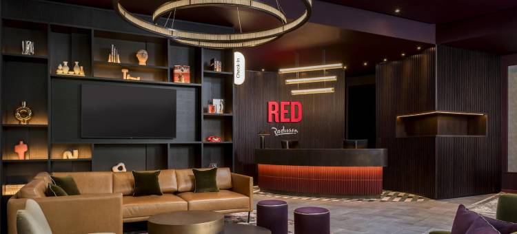 伦敦特威克纳姆体育场酒店(Radisson RED London Twickenham)图片