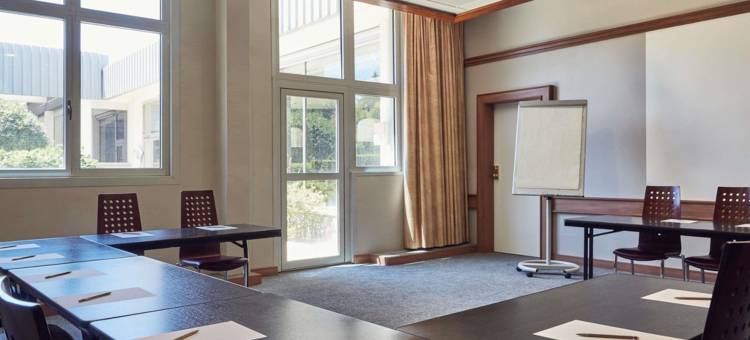 宜必思尚品土伦滨海拉塞纳酒店(Ibis Styles Toulon la Seyne Sur Mer)图片