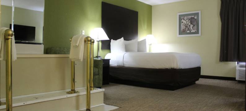 大学区凯艺套房酒店(Quality Inn & Suites University Area)图片