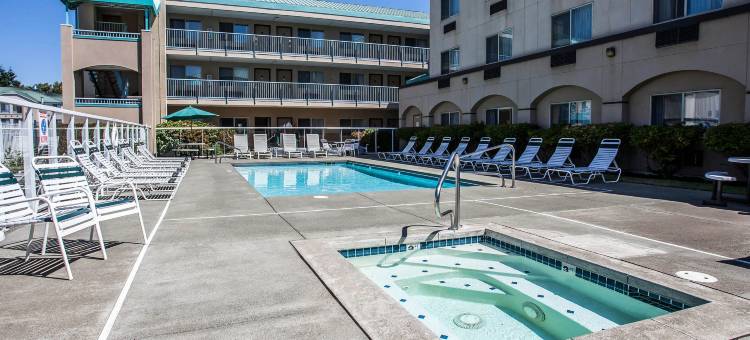 贝灵厄姆凯艺酒店大套房(Quality Inn Grand Suites Bellingham)图片