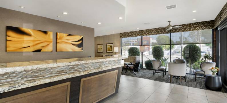 四轮马车贝斯特韦斯特优质酒店(Best Western Plus Carriage Inn)图片