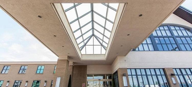 蒙特利尔机场丽笙酒店(Radisson Hotel Montreal Airport)图片