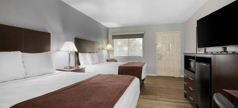 康罗湖贝斯特韦斯特酒店(Best Western Lake Conroe Inn)图片