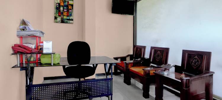 OYO 94899 尼尔斯科斯特伊斯兰旅馆靠近UPN(OYO 94899 Nilskost Syariah Near Upn)图片