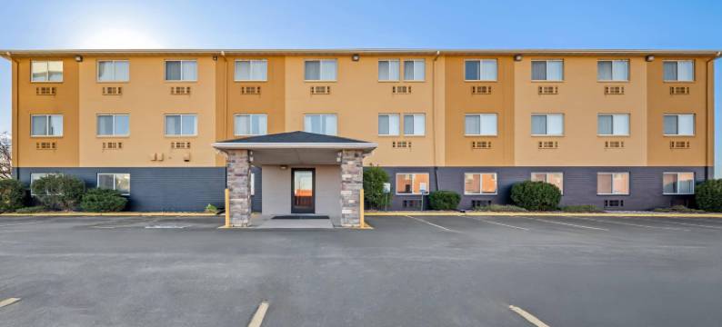 20 号高速公路迪比克凯艺酒店(Quality Inn Dubuque on Hwy 20)图片