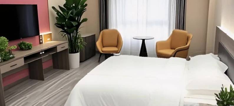 轻住·海亚酒店(伊宁市火车站机场店)图片