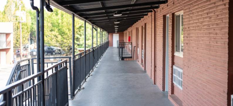 波特兰OYO班菲尔德开间(Banfield Studios By OYO Portland OR)图片