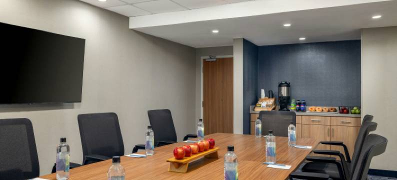 克林顿费尔菲尔德万豪酒店及套房(Fairfield by Marriott Inn & Suites Clinton)图片