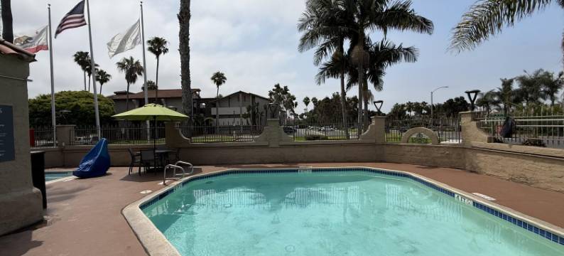 卡尔斯巴德乐高乐园拉昆塔温德姆套房酒店(La Quinta Inn & Suites by Wyndham Carlsbad - Legoland Area)图片