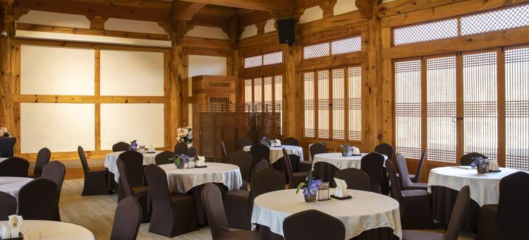 Kensington的南元溪韩屋(Hanok Stay Namwonyechon by Kensington)图片