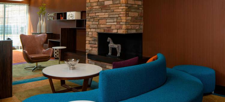贝茨维尔万豪国际旗下万枫酒店及套房(Fairfield by Marriott Inn & Suites Batesville)图片