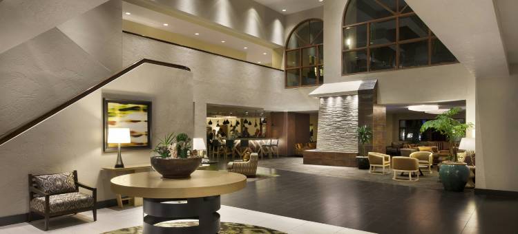 希尔顿旗下凤凰城坦佩大使套房酒店(Embassy Suites by Hilton Phoenix Tempe)图片