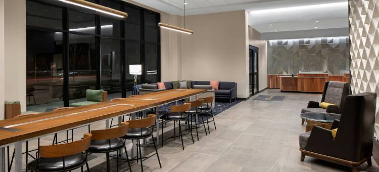 兰辛市中心万怡酒店(Courtyard Lansing Downtown)图片