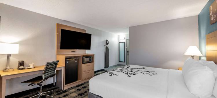 特雷霍特大学区舒眠酒店(Sleep Inn Terre Haute University Area)图片