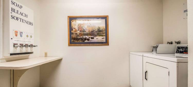 科瓦利斯生态郊外小屋 - 近大学(Econo Lodge Corvallis Near University)图片