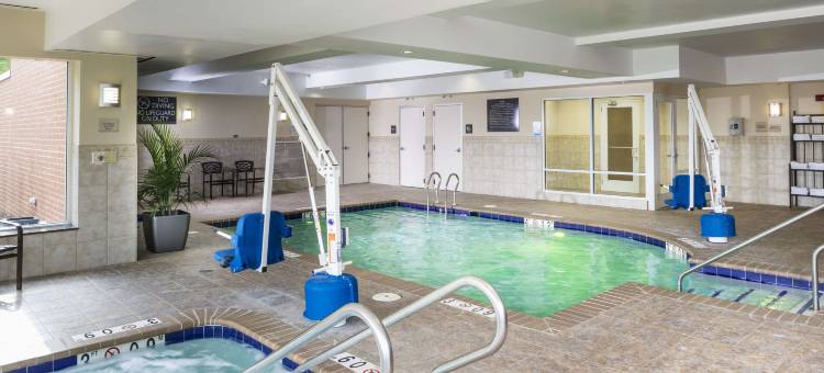 竞技场中央希尔顿花园酒店欢朋酒店(Hilton Garden Inn Hampton Coliseum Central)图片