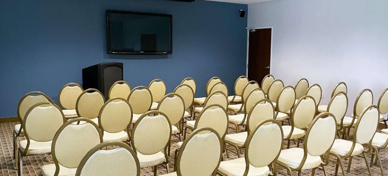 温德姆密歇根市麦客达套房旅馆(Microtel Inn & Suites by Wyndham Michigan City)图片