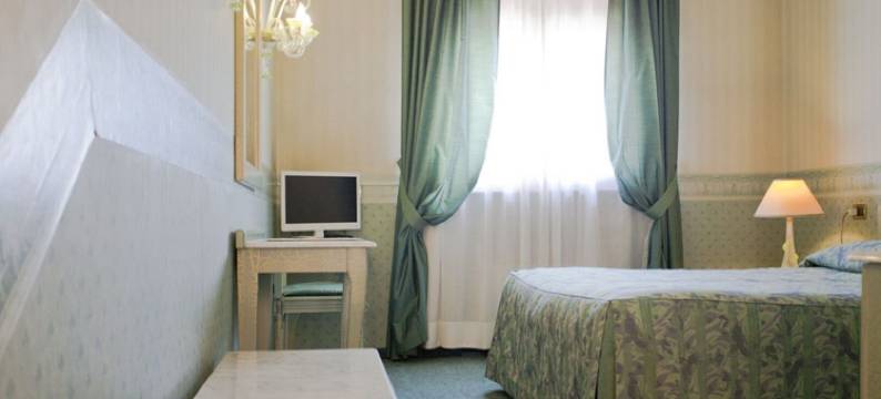 班蒂沃里奥时代公寓酒店(Hotel Bentivoglio Residenza d'Epoca)图片