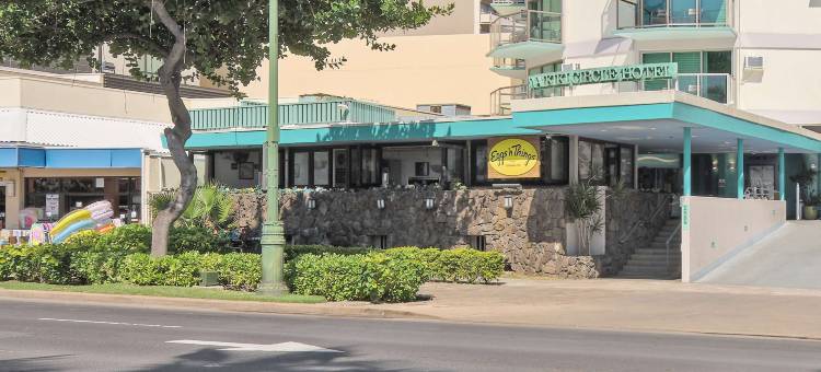 雅诗顿威基基环岛酒店(Aston Waikiki Circle Hotel)图片