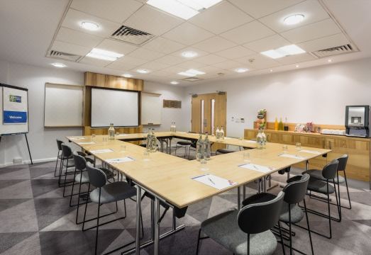 Holiday Inn Express London - Watford Junction Hotel Overview