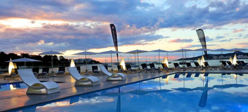 阿克塞尔海滩伊比萨套房公寓Spa和海滩俱乐部-仅限成人入住(AxelBeach Ibiza Suites Apartments Spa and Beach Club - Adults Only)图片