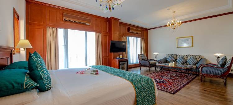里维埃拉酒店(Riviera Hotel)图片