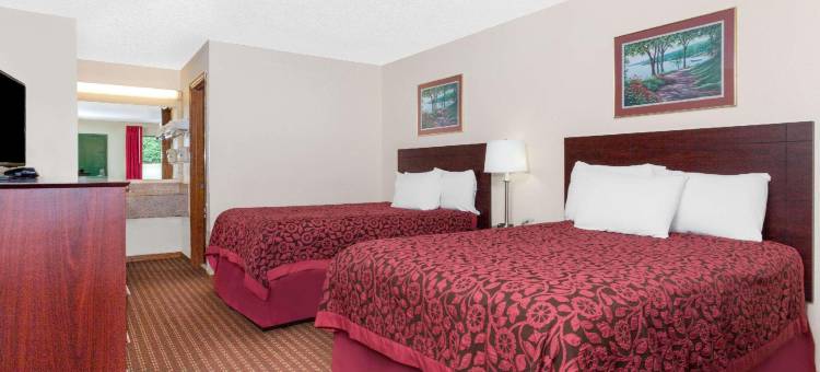 哥伦比亚东北杰克逊堡戴斯酒店(Days Inn by Wyndham Columbia NE Fort Jackson)图片