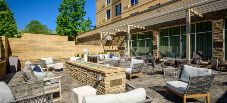 罗利卡瑞交汇处万怡酒店(Courtyard Raleigh Cary Crossroads)图片