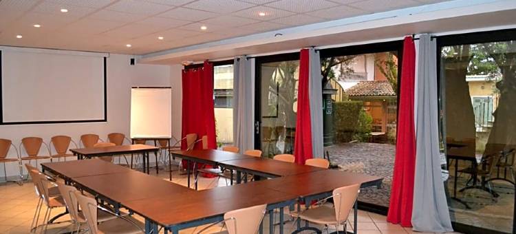洛吉斯酒店诺米斯格拉迪尼昂(Logis Hotel Noemys Gradignan)图片