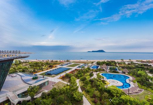 Le Meridien Qingdao West Coast ResortOver view