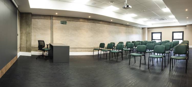 法鲁皮尔哈智选假日酒店(Holiday Inn Express Farroupilha)图片