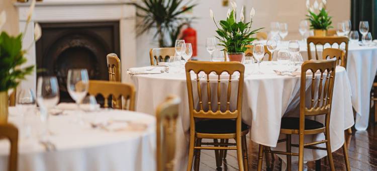 迈逊斯阿姆斯酒店(The Masons Arms Hotel)图片