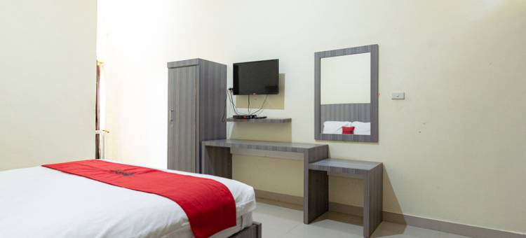OYO1694帕里班家庭旅馆(RedDoorz at Pariban Homestay Parbaba)图片