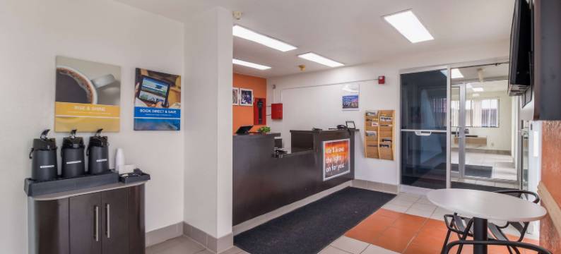 法戈6号汽车旅馆 - 北(Motel 6 Fargo, ND - West Acres - North Fargo)图片