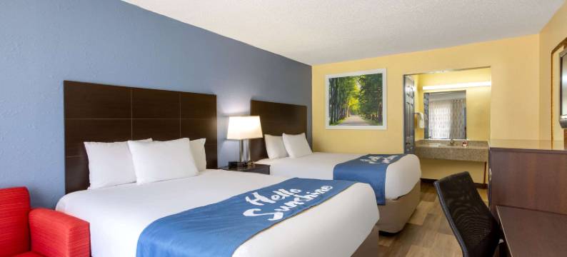 格林斯伯勒机场温德姆戴斯酒店(Days Inn by Wyndham Greensboro Airport)图片