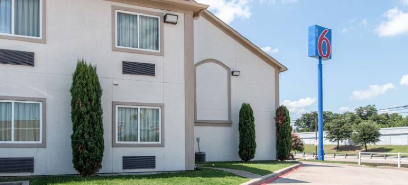 德州哈钦斯6号汽车旅馆(Motel 6 Hutchins, TX)图片