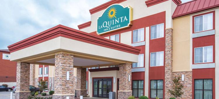 伊利诺伊州奥法隆圣路易斯拉昆塔温德姆套房酒店(La Quinta Inn & Suites by Wyndham O'Fallon, IL - St. Louis)图片