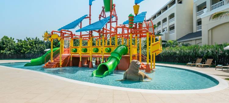 Iberostar Waves Rose Hall Beach图片